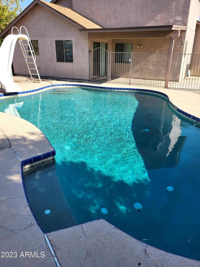 Building Photo - 7410 W Cholla St