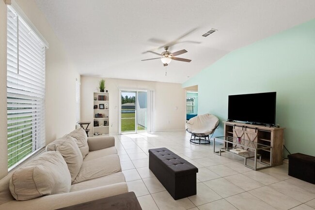 Building Photo - 86186 Mainline Rd