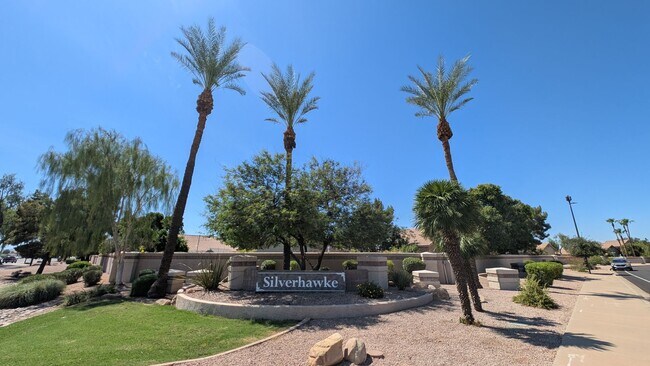 Building Photo - 3 Bedroom Home in the Silverhawk Community Near N Cooper Rd and W Guadalupe Rd!