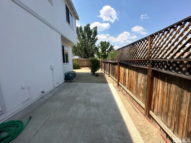 Building Photo - 5911 Sapphire Ridge Ct