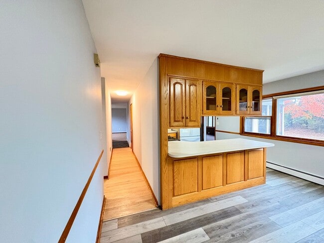 Building Photo - Sprawling Brick Ranch with Huge Lot & Garage in Prime Nottingham Location