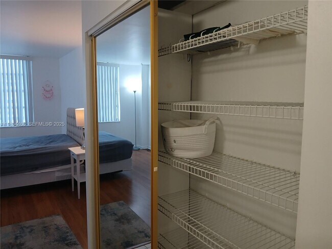 Building Photo - 2780 NE 183rd St