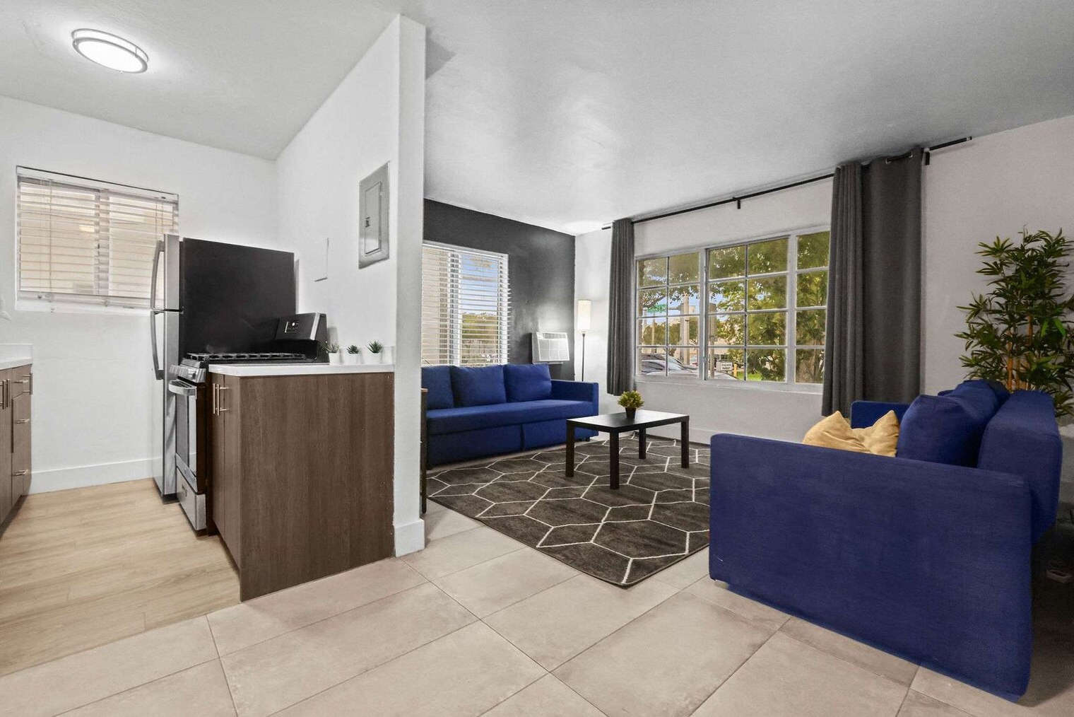 Building Photo - 7340 Harding Ave