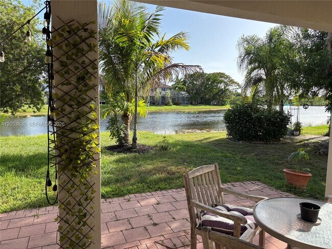 Building Photo - 1362 Canary Island Dr