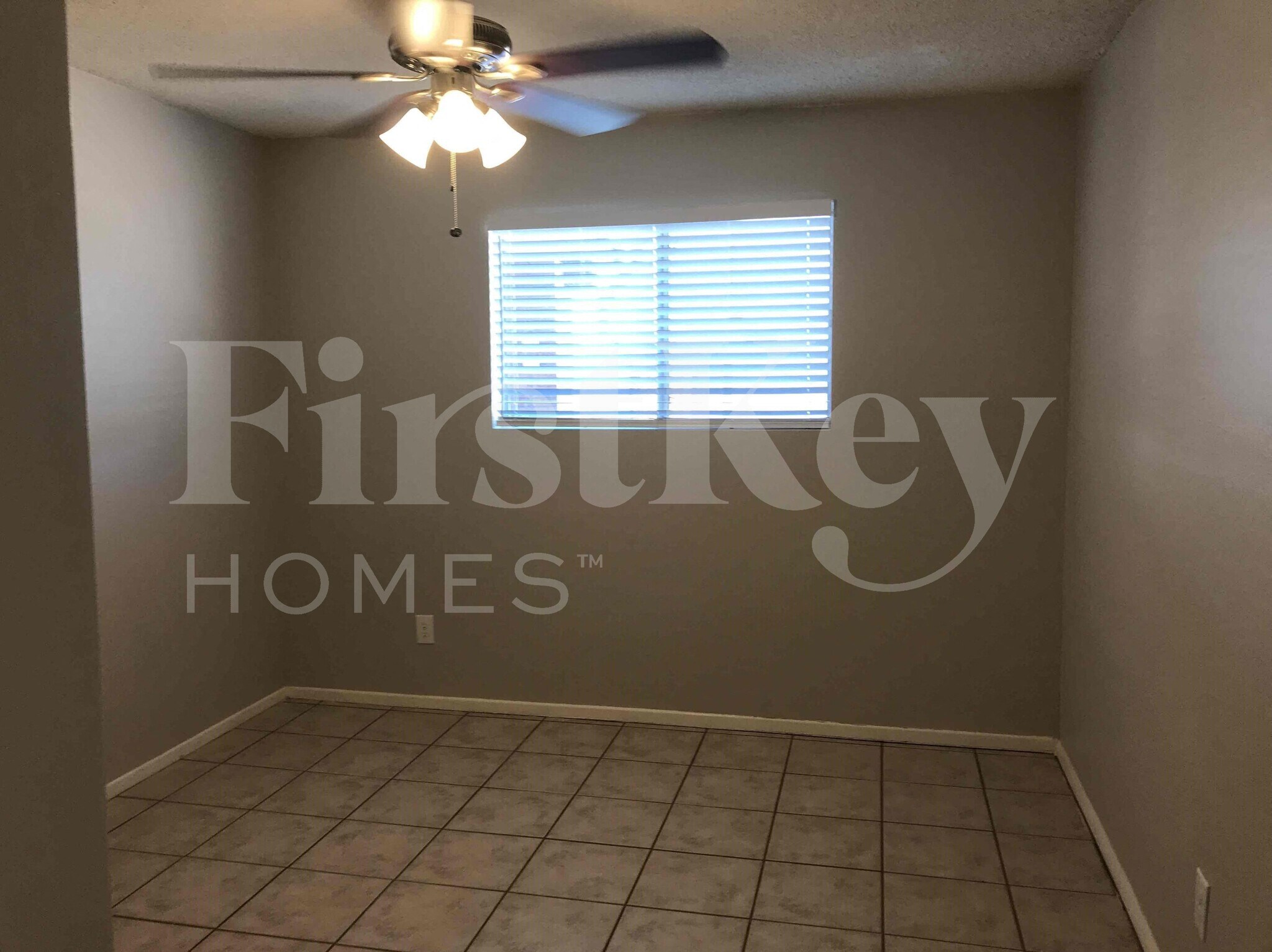 Building Photo - 3204 S Nu Vista Ln