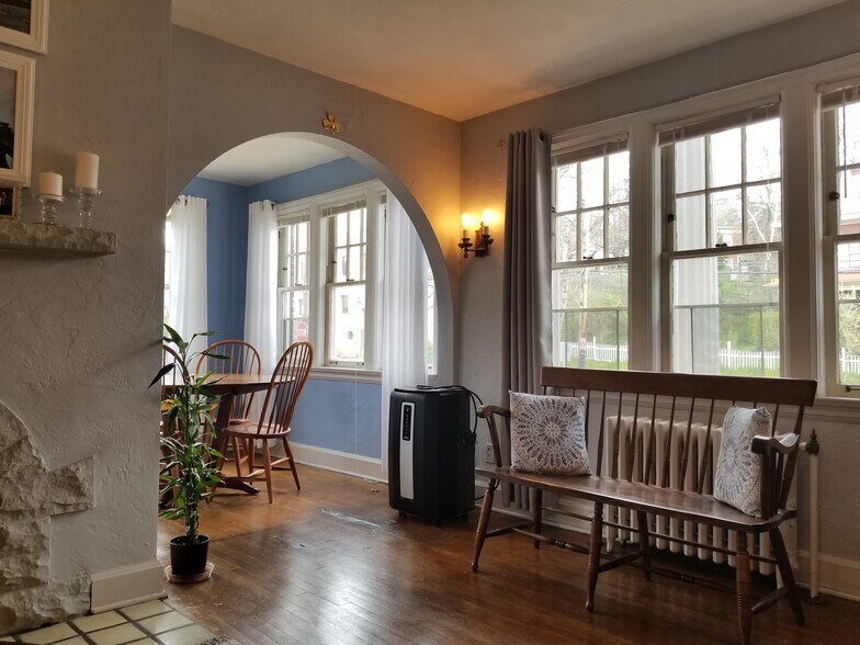 Building Photo - 6532 Wilkins Ave