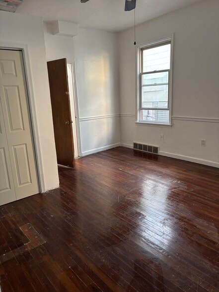 Building Photo - 17 E Glenside Ave