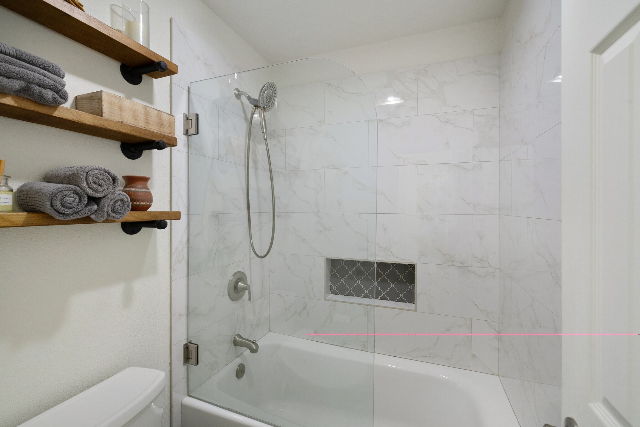 Building Photo - 1557 Bramble Ct