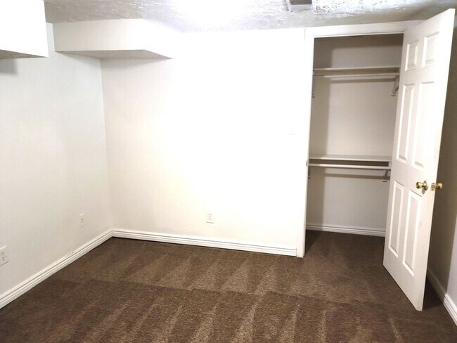 Building Photo - 1121 15th St