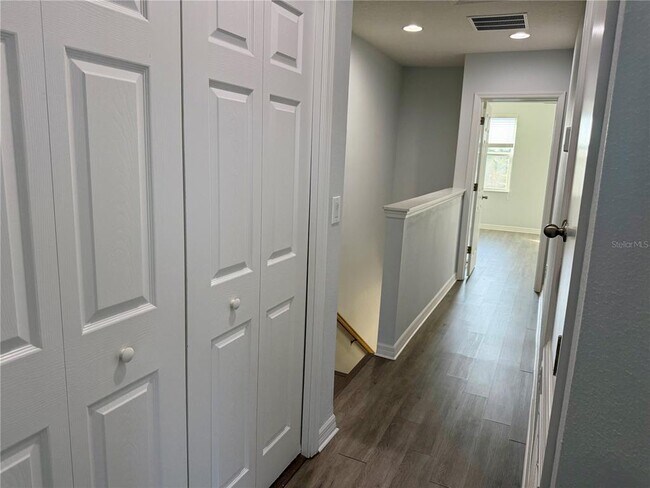 Building Photo - 7011 White Treetop Pl