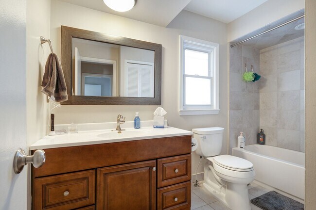 Building Photo - OPEN HOUSE SATURDAY 5/10 FROM 3:00 TO 4:00...