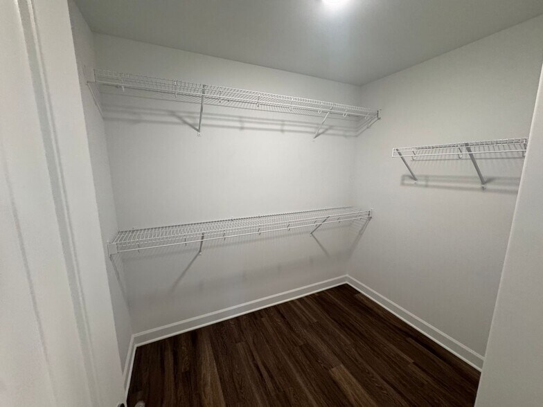 Building Photo - NEWLY CONSTRUCTED IN WALLS, MS