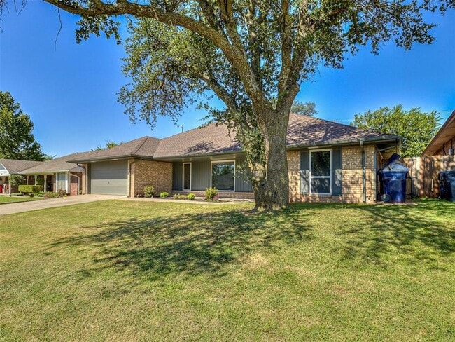 Building Photo - Look at this beautiful home!