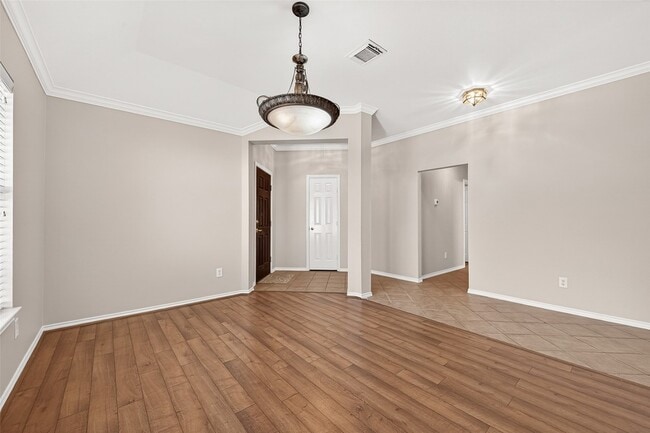 Building Photo - 1646 Martin Lake Dr