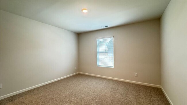 Building Photo - 56 Thompson Ridge Ln
