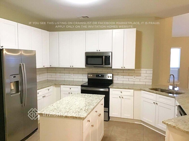Building Photo - 9913 Old Field Dr
