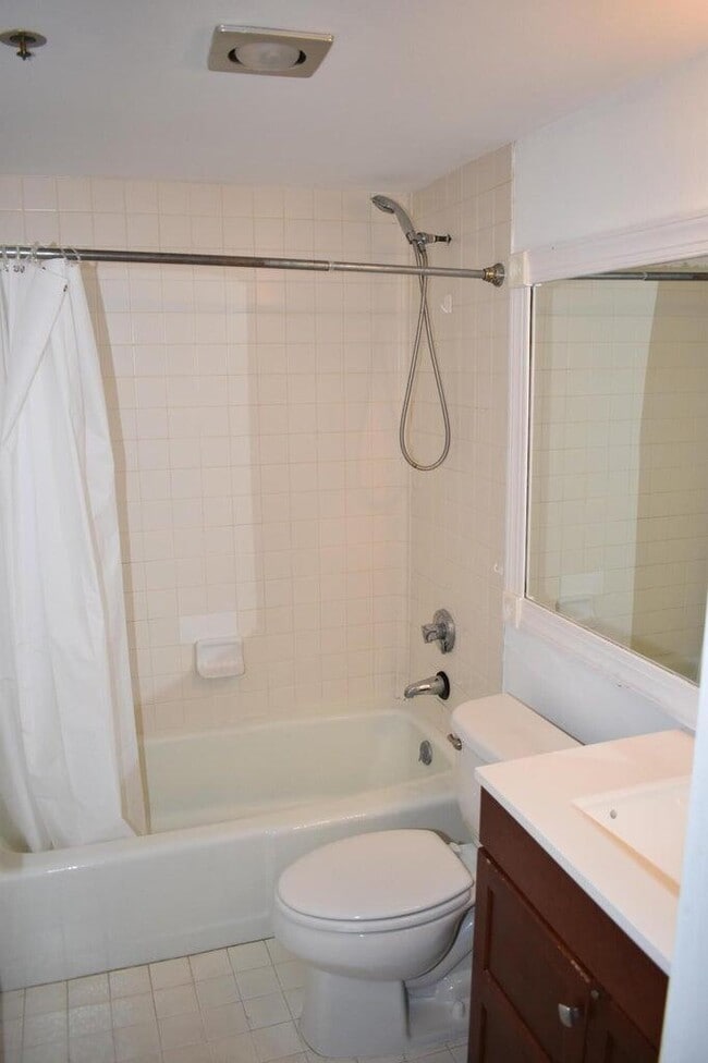 Building Photo - 3000 Presidential Way