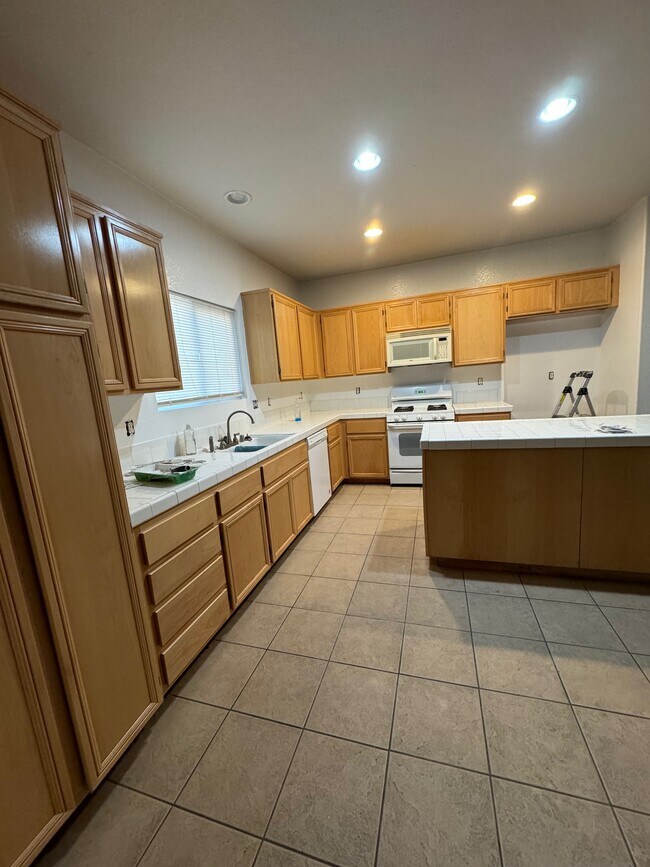 Building Photo - 13287 Marshwood St