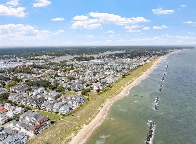 Building Photo - 9417 27th Bay St