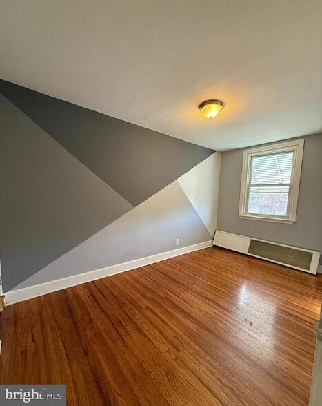 Building Photo - 4240 Sheffield Ave