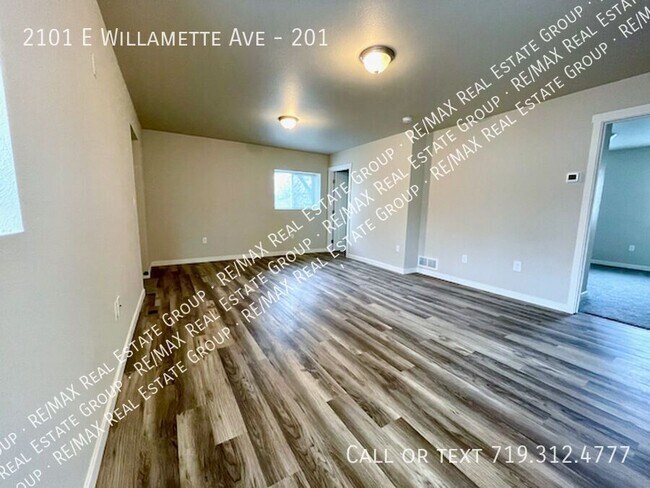 Building Photo - 2101 E Willamette Ave