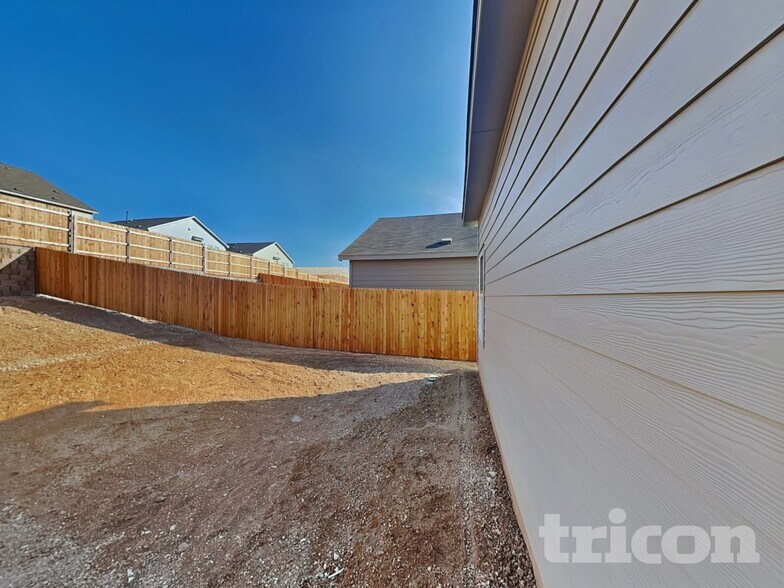 Building Photo - 5935 Forenoon Dr