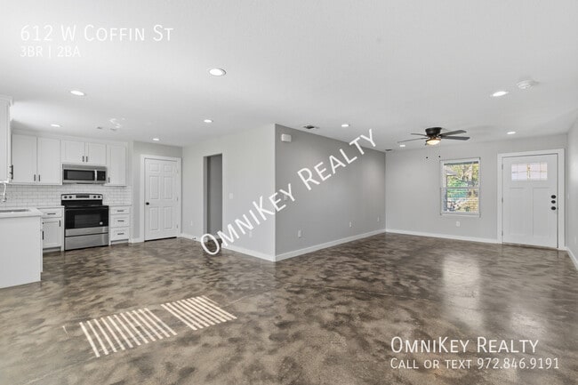 Building Photo - 612-622 W Coffin St