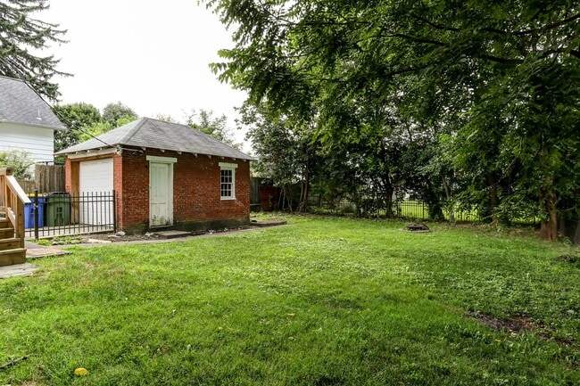 Building Photo - Four bedroom, two bathroom home