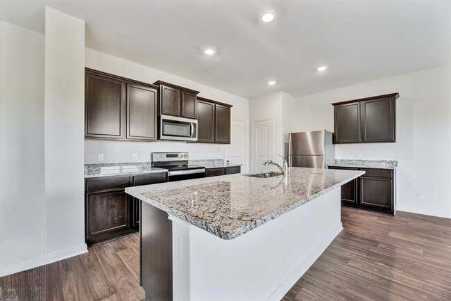 Building Photo - 16412 Farmhouse Ln