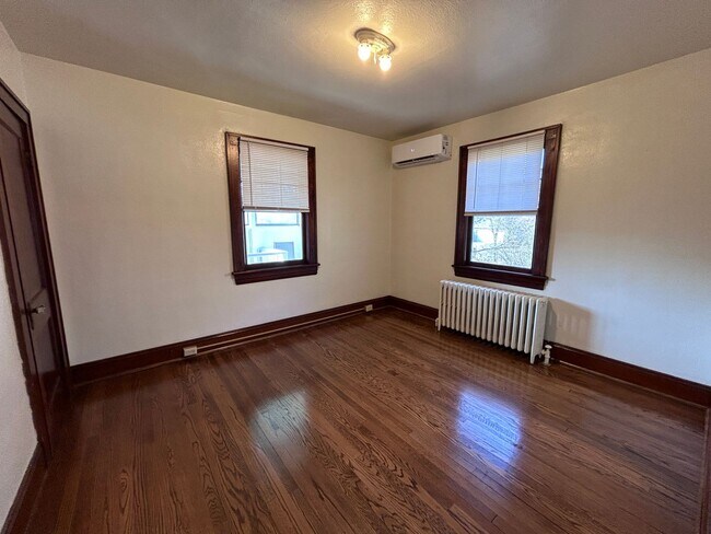 Building Photo - 2 Blocks from Grandin Village - Immaculate...
