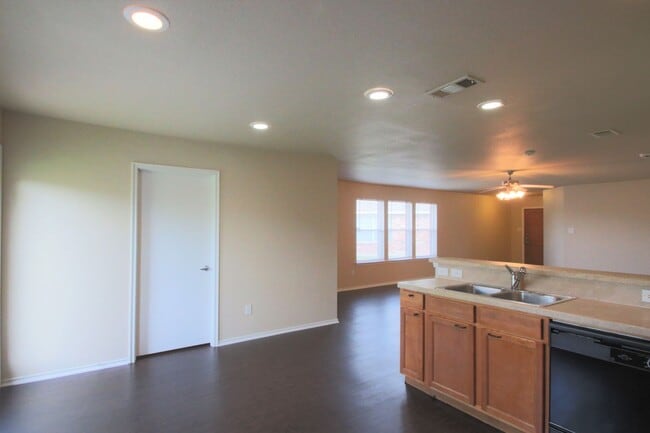 Building Photo - Coming Soon in Haslet | 3BR/2BA with 2-Car Garage, Private Yard & Easy Access to 287 & I-35