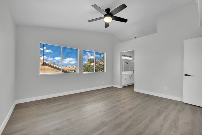 Building Photo - Step into this charming 3-bedroom, 3-bathroom home that has so much to offer!