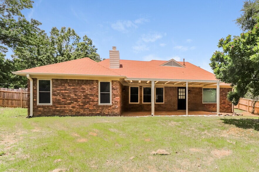 Building Photo - 1366 Sandy Stone Ln