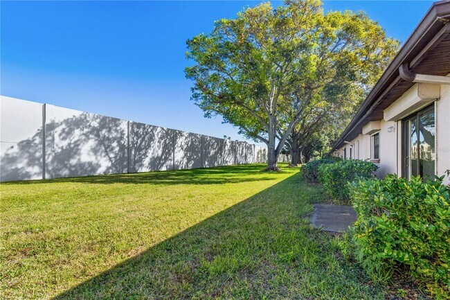 Building Photo - 13250 Ridge Rd S