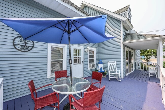 Building Photo - 90 Merrimack St