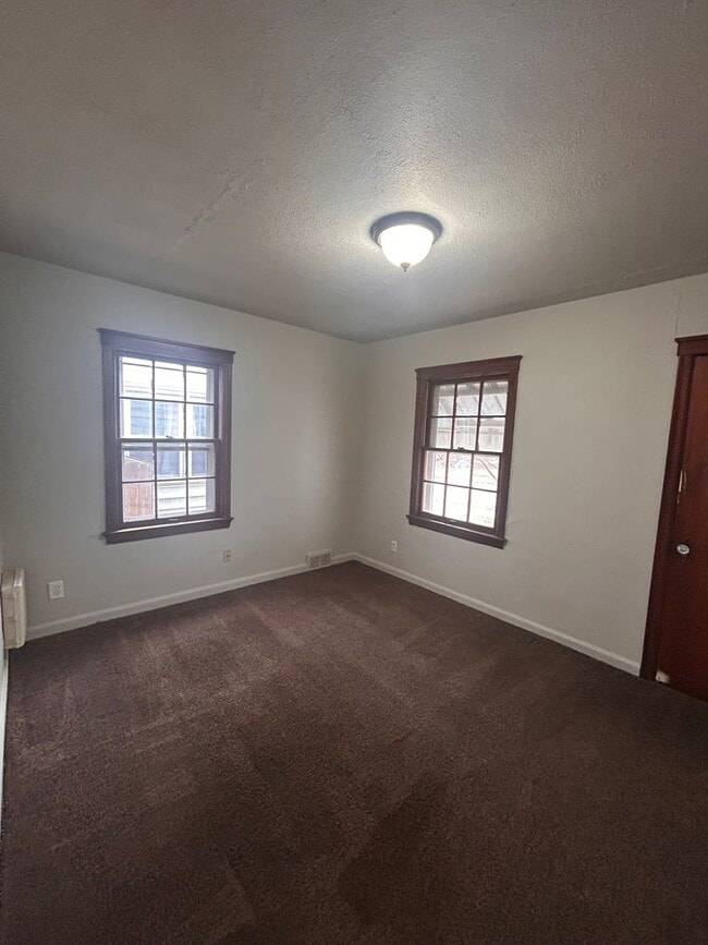 Building Photo - 3301 Reed St