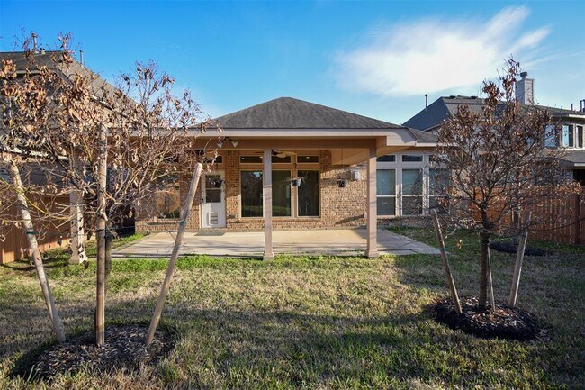 Building Photo - 27331 Balson Forest