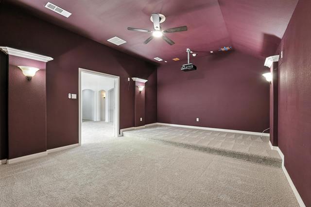 Building Photo - 10421 Sexton Dr