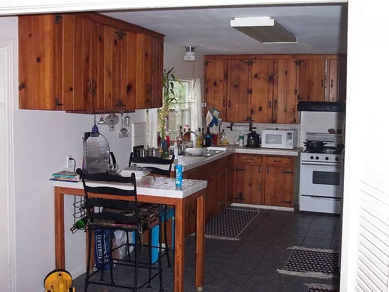 Building Photo - 302 NW 13th Ave