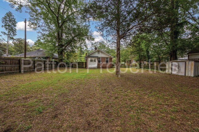 Building Photo - 1409 Hagood Ave