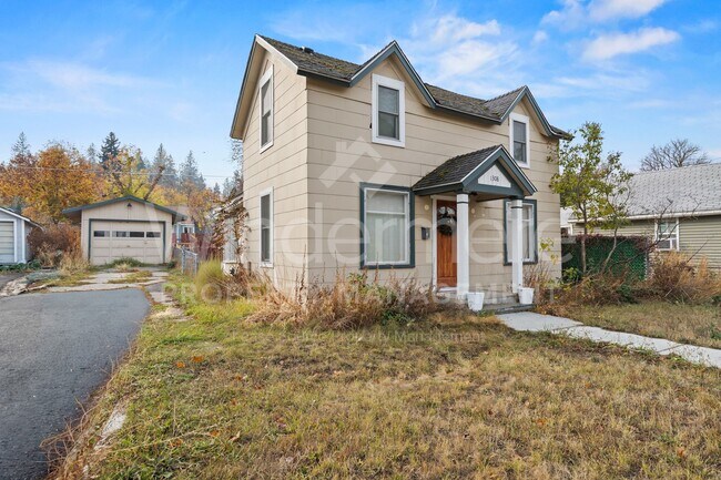 Building Photo - 3 Bedroom , 1 Bath