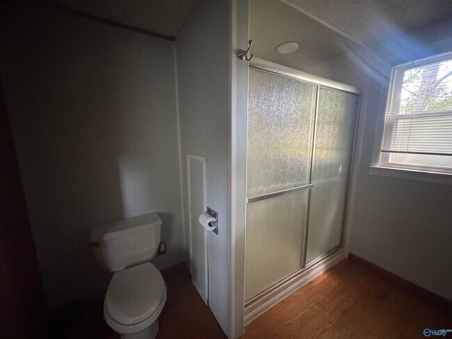 Building Photo - 1113 Humes Ave NE