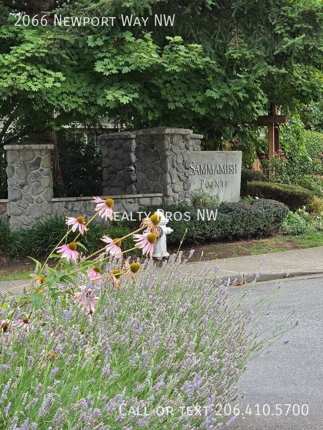 Building Photo - 2066 Newport Way NW