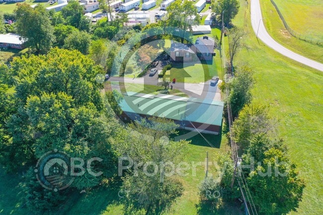 Building Photo - 118 Carter Ln