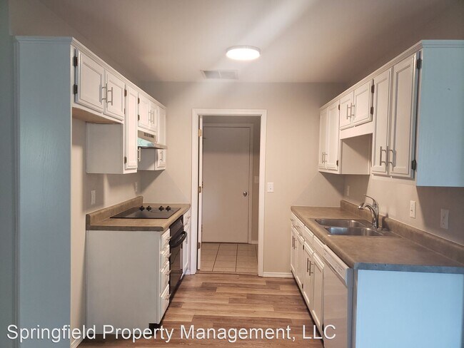 Building Photo - 3 br, 2 bath House - 940 South Peachtree