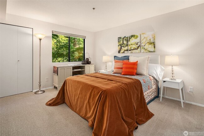 Building Photo - 2bd/1ba Kent Condo