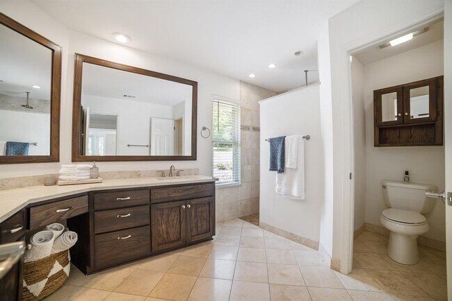 Building Photo - 1702 Crested Butte Dr