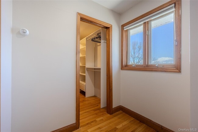 Building Photo - 19-21-21 Lamela Dr