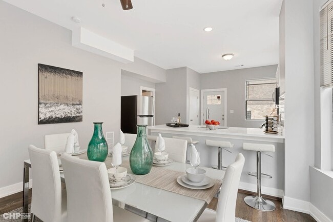 Building Photo - 414 E 44th St