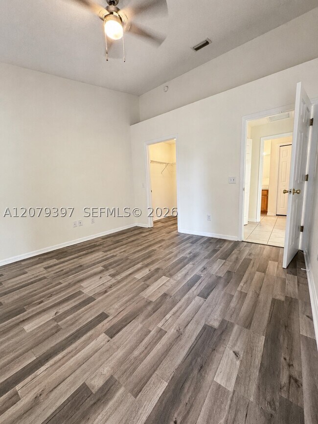 Building Photo - 10409 SW 85th Ct